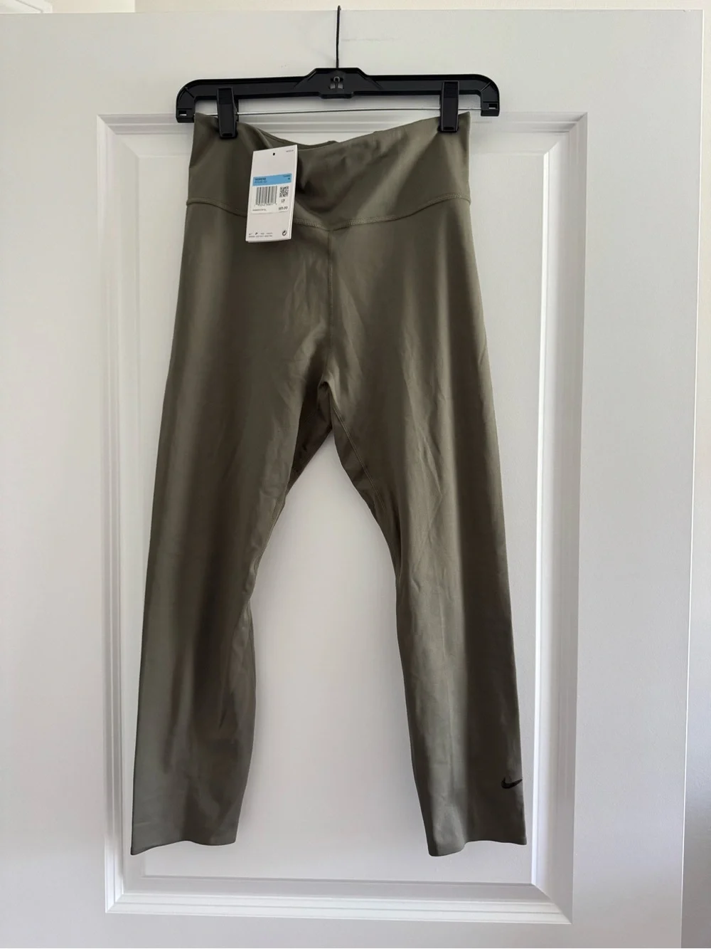Nike Women's High-Waist Leggings in Olive